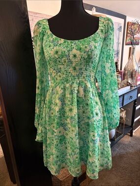 Green Floral Smocked Long-Sleeve Mini Dress